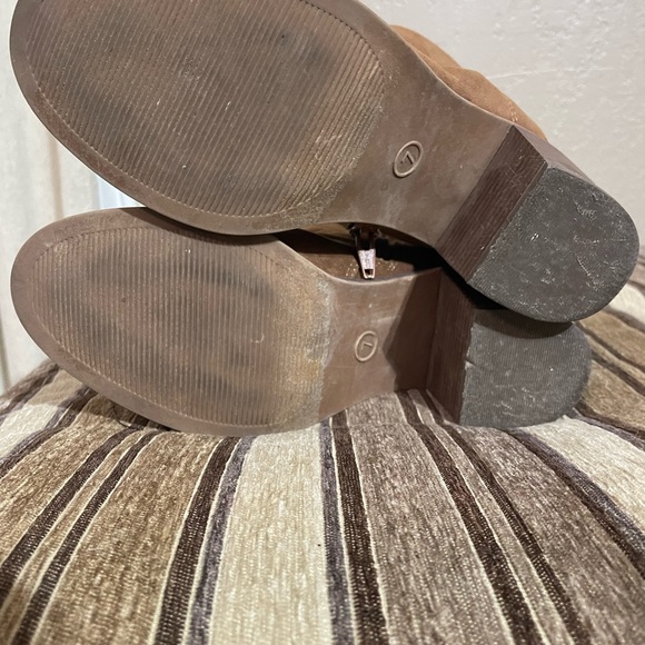 Side Zip Suede Ankle Boots - Picture 3 of 7